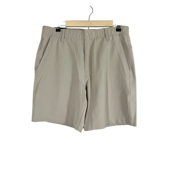 Under Armour Shorts 34" Tan Flat Front Neutral School Uniform Golf Summer Preppy - Picture 1 of 11